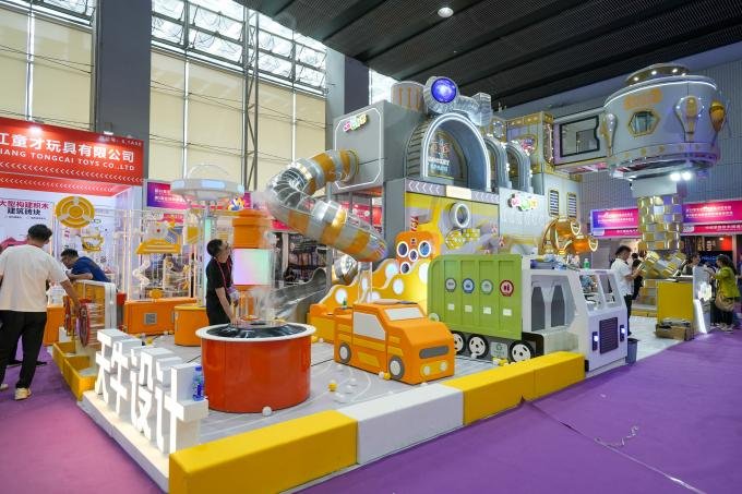 Summary Report of the Amusement Equipment Exhibitor at Canton Fair 4 10023